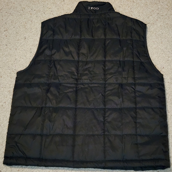 Vintage. Izod Black Quilted Vest - Picture 5 of 5